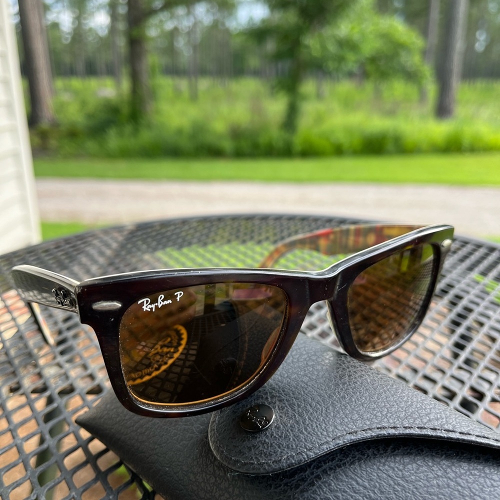 Ray-Ban. Ladies classic shades. Great condition with case and lens cloth.